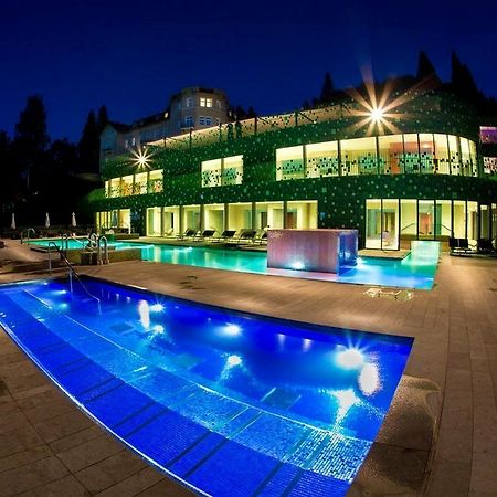 Rimske Terme - Hotel Zdraviliski Dvor 里姆斯克·托普利采 外观 照片