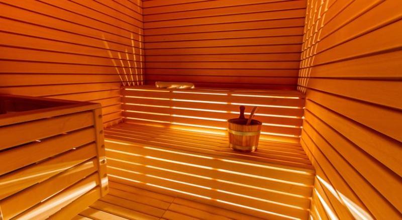 Rimske Terme - Hotel Zdraviliski Dvor 里姆斯克·托普利采 外观 照片