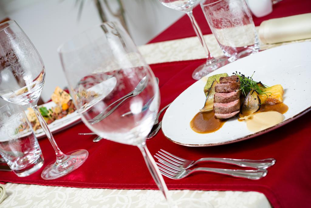 Rimske Terme - Hotel Zdraviliski Dvor 里姆斯克·托普利采 外观 照片