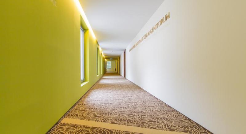 Rimske Terme - Hotel Zdraviliski Dvor 里姆斯克·托普利采 外观 照片