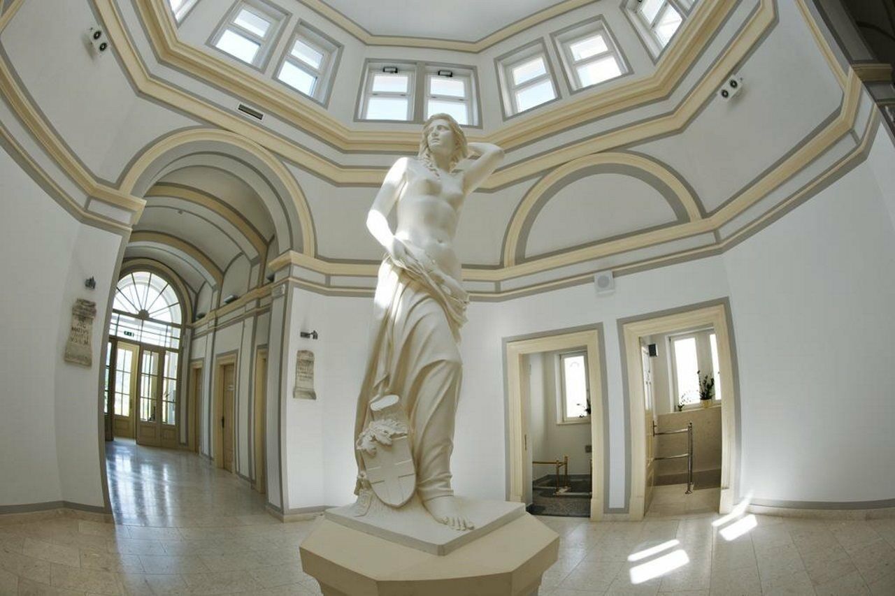 Rimske Terme - Hotel Zdraviliski Dvor 里姆斯克·托普利采 外观 照片